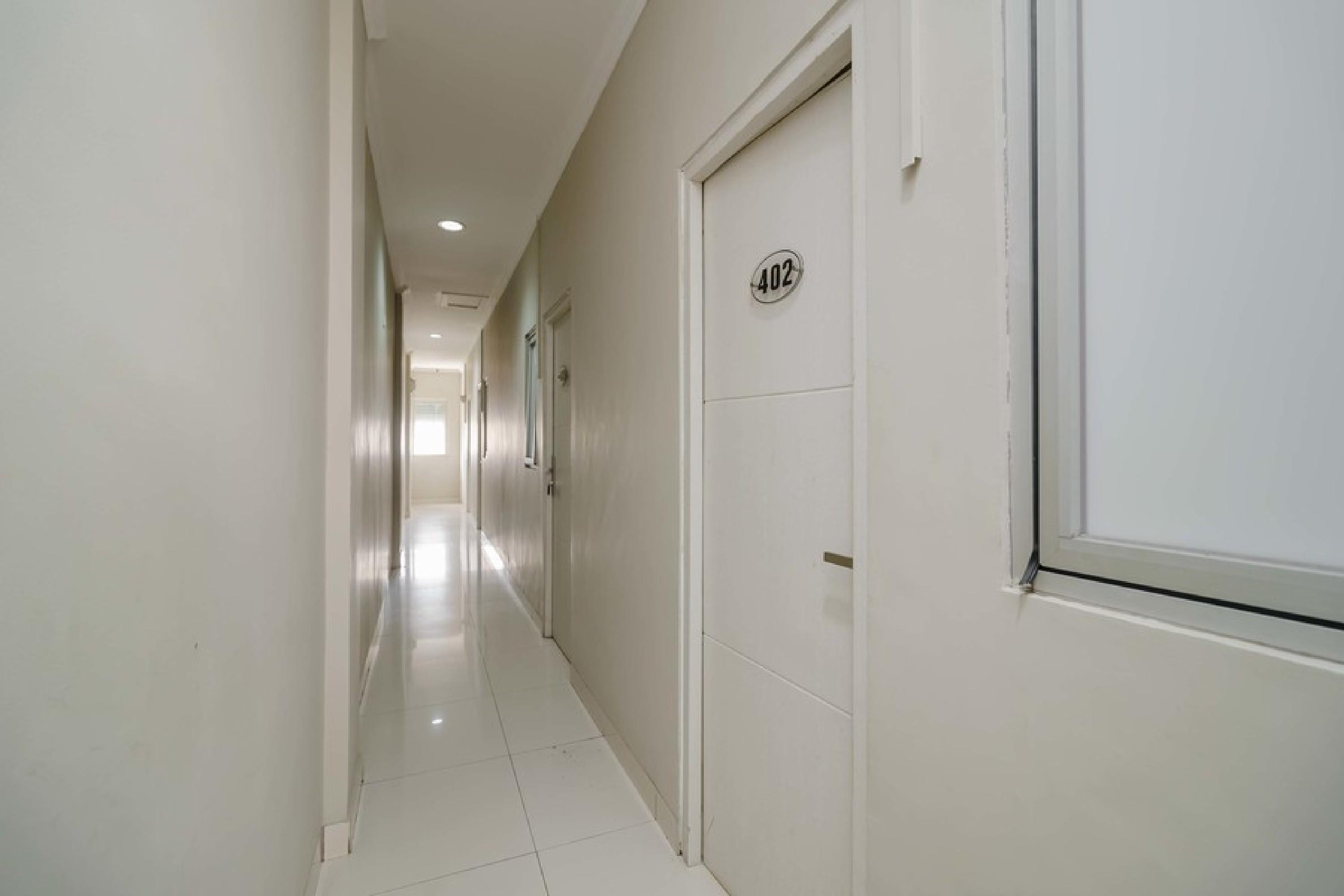 Reddoorz @ Mangga Besar 2 Hotel Jakarta Ngoại thất bức ảnh